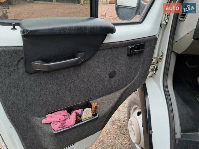 Белый ГАЗ 3302 ГАЗель, объемом двигателя 2.29 л и пробегом 600 тыс. км за 3000 $, фото 7 на Automoto.ua
