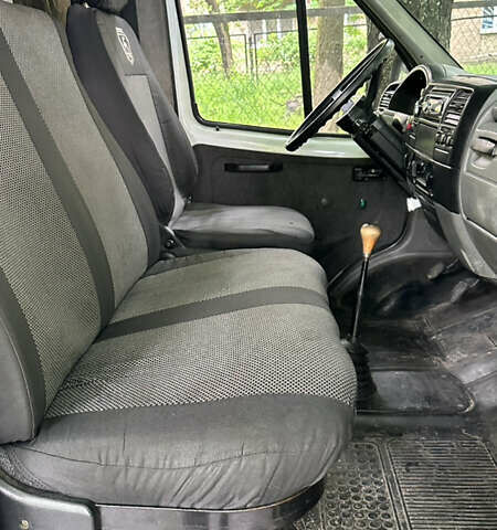 Белый ГАЗ 3302 ГАЗель, объемом двигателя 2.3 л и пробегом 327 тыс. км за 2000 $, фото 3 на Automoto.ua