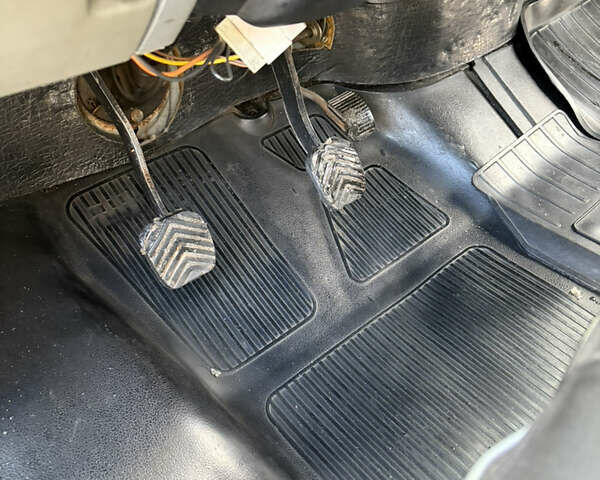 Белый ГАЗ 3302 ГАЗель, объемом двигателя 2.3 л и пробегом 200 тыс. км за 2999 $, фото 35 на Automoto.ua