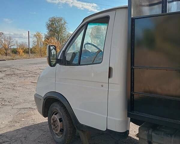 ГАЗ 3302 ГАЗель 2007 у Никополе на Automoto.ua Білий ГАЗ 3302 ГАЗель, об'ємом двигуна 2.46 л та пробігом 200 тис. км за 4200 $, фото 6 на Automoto.ua