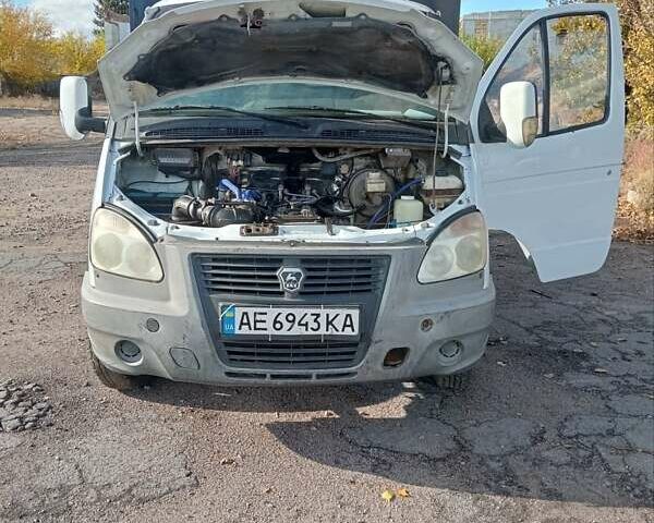 ГАЗ 3302 ГАЗель 2007 у Никополе на Automoto.ua Білий ГАЗ 3302 ГАЗель, об'ємом двигуна 2.46 л та пробігом 200 тис. км за 4200 $, фото 45 на Automoto.ua