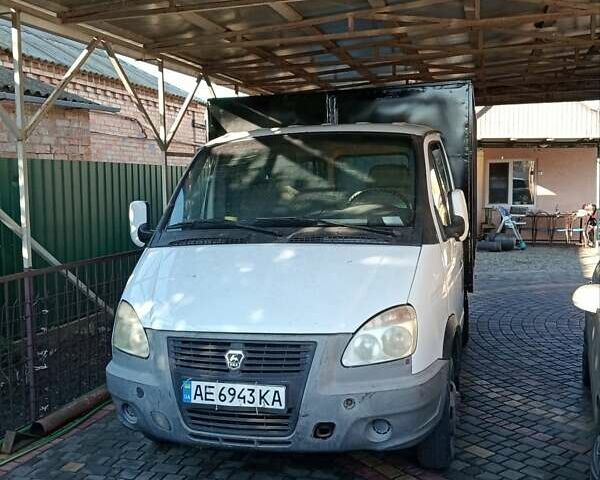 ГАЗ 3302 ГАЗель 2007 у Никополе на Automoto.ua Білий ГАЗ 3302 ГАЗель, об'ємом двигуна 2.46 л та пробігом 200 тис. км за 4200 $, фото 3 на Automoto.ua