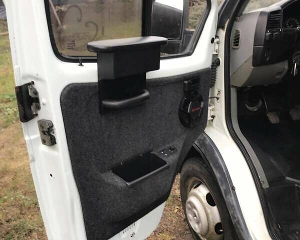 Білий ГАЗ 3302 ГАЗель, об'ємом двигуна 2.46 л та пробігом 493 тис. км за 4700 $, фото 1 на Automoto.ua