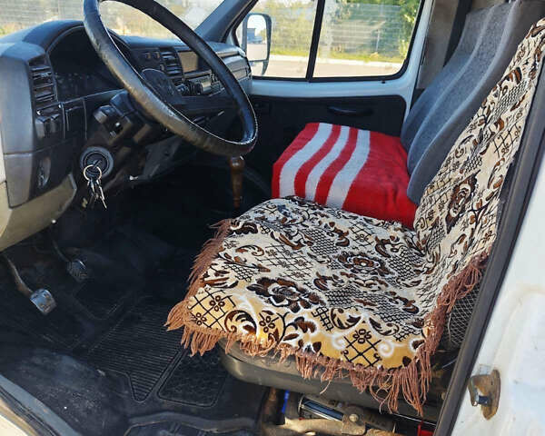 Белый ГАЗ 3302 ГАЗель, объемом двигателя 2.46 л и пробегом 80 тыс. км за 3300 $, фото 6 на Automoto.ua