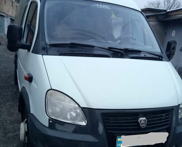 Белый ГАЗ 3302 ГАЗель, объемом двигателя 2.8 л и пробегом 140 тыс. км за 5950 $, фото 4 на Automoto.ua