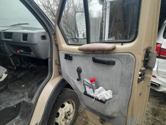 Бежевый ГАЗ 3302 ГАЗель, объемом двигателя 2.5 л и пробегом 40 тыс. км за 1600 $, фото 2 на Automoto.ua