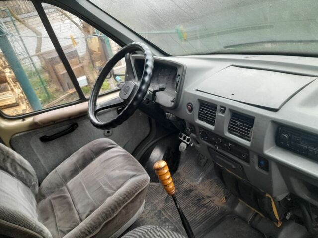 Бежевый ГАЗ 3302 ГАЗель, объемом двигателя 2.5 л и пробегом 40 тыс. км за 1600 $, фото 4 на Automoto.ua