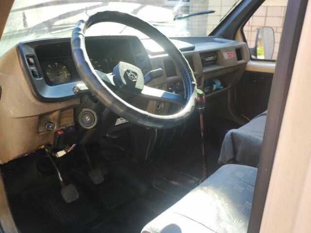 Бежевый ГАЗ 3302 ГАЗель, объемом двигателя 2.5 л и пробегом 53 тыс. км за 2600 $, фото 6 на Automoto.ua