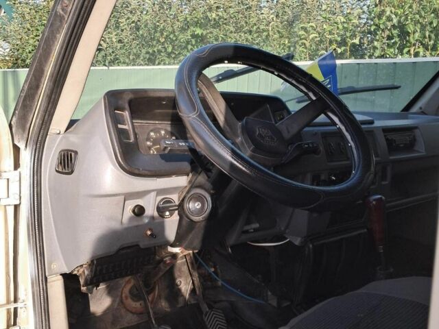 Бежевий ГАЗ 3302 ГАЗель, об'ємом двигуна 2.4 л та пробігом 200 тис. км за 2500 $, фото 2 на Automoto.ua