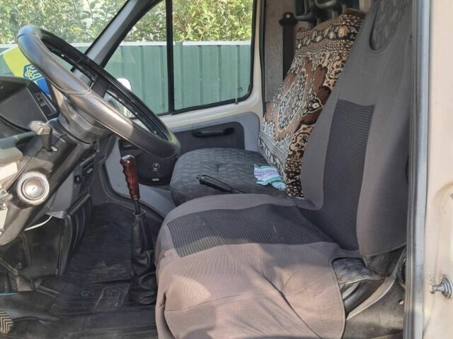 Бежевий ГАЗ 3302 ГАЗель, об'ємом двигуна 2.4 л та пробігом 200 тис. км за 2500 $, фото 3 на Automoto.ua