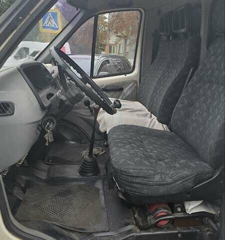ГАЗ 3302 ГАЗель 2001 у Полтаві на Automoto.ua Бежевий ГАЗ 3302 ГАЗель, об'ємом двигуна 2.4 л та пробігом 73 тис. км за 2999 $, фото 5 на Automoto.ua