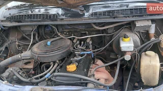 Фиолетовый ГАЗ 3302 ГАЗель, объемом двигателя 2.29 л и пробегом 350 тыс. км за 2500 $, фото 6 на Automoto.ua