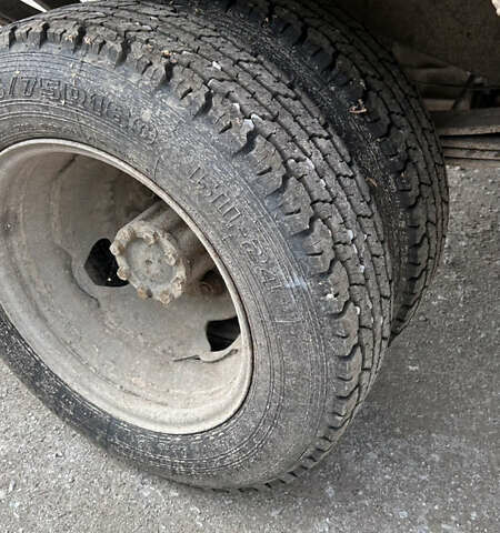 ГАЗ 3302 ГАЗель 2006 у Кривому Розі на Automoto.ua Фіолетовий ГАЗ 3302 ГАЗель, об'ємом двигуна 2.46 л та пробігом 612 тис. км за 2200 $, фото 13 на Automoto.ua