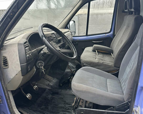 Фіолетовий ГАЗ 3302 ГАЗель, об'ємом двигуна 2.46 л та пробігом 200 тис. км за 2900 $, фото 1 на Automoto.ua