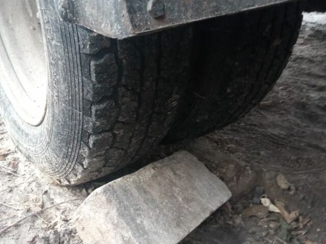 Красный ГАЗ 3302 ГАЗель, объемом двигателя 0 л и пробегом 100 тыс. км за 2300 $, фото 4 на Automoto.ua