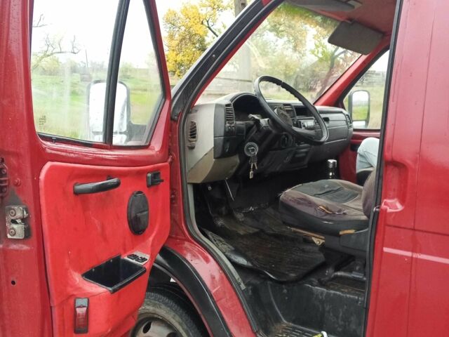 Червоний ГАЗ 3302 ГАЗель, об'ємом двигуна 2.5 л та пробігом 400 тис. км за 2383 $, фото 1 на Automoto.ua