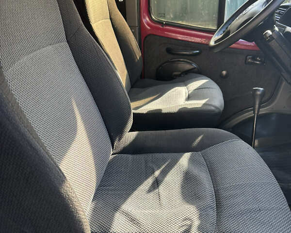 Красный ГАЗ 3302 ГАЗель, объемом двигателя 2.46 л и пробегом 291 тыс. км за 4500 $, фото 5 на Automoto.ua