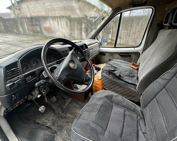 ГАЗ 3302 ГАЗель, объемом двигателя 2.89 л и пробегом 300 тыс. км за 1000 $, фото 3 на Automoto.ua