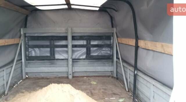 ГАЗ 3302 ГАЗель, объемом двигателя 0 л и пробегом 300 тыс. км за 2000 $, фото 1 на Automoto.ua