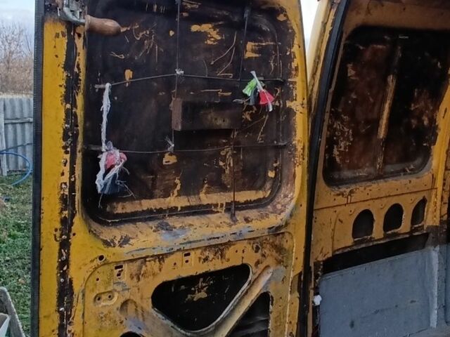 Желтый ГАЗ 3302 ГАЗель, объемом двигателя 2.4 л и пробегом 250 тыс. км за 1150 $, фото 5 на Automoto.ua