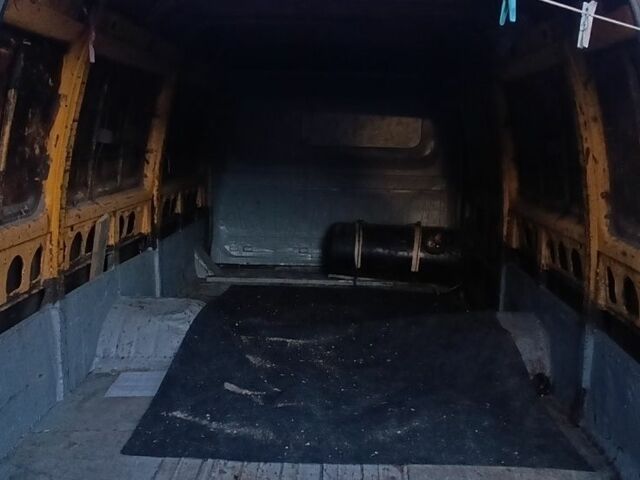 Желтый ГАЗ 3302 ГАЗель, объемом двигателя 2.4 л и пробегом 250 тыс. км за 1150 $, фото 4 на Automoto.ua