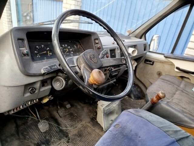 Серый ГАЗ 3302 ГАЗель, объемом двигателя 2.3 л и пробегом 99 тыс. км за 713 $, фото 5 на Automoto.ua