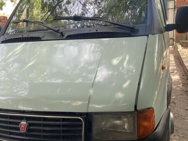 Серый ГАЗ 3302 ГАЗель, объемом двигателя 0 л и пробегом 1000 тыс. км за 1933 $, фото 2 на Automoto.ua