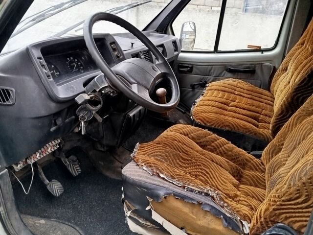 Серый ГАЗ 3302 ГАЗель, объемом двигателя 0 л и пробегом 1000 тыс. км за 1400 $, фото 2 на Automoto.ua