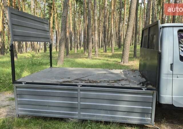 Серый ГАЗ 3302 ГАЗель, объемом двигателя 2.45 л и пробегом 100 тыс. км за 3100 $, фото 8 на Automoto.ua
