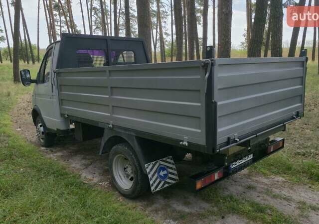 Серый ГАЗ 3302 ГАЗель, объемом двигателя 2.45 л и пробегом 100 тыс. км за 3100 $, фото 7 на Automoto.ua