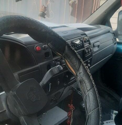 Синій ГАЗ 3302 ГАЗель, об'ємом двигуна 2 л та пробігом 200 тис. км за 1500 $, фото 2 на Automoto.ua