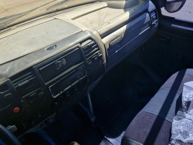 ГАЗ 3302 ГАЗель 2004 в Киеве на Automoto.ua Синий ГАЗ 3302 ГАЗель, объемом двигателя 2.3 л и пробегом 220 тыс. км за 1100 $, фото 5 на Automoto.ua