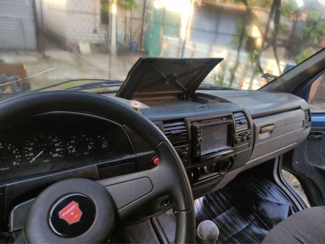 ГАЗ 3302 ГАЗель 2007 у Миколаєві на Automoto.ua Синій ГАЗ 3302 ГАЗель, об'ємом двигуна 0 л та пробігом 100 тис. км за 2500 $, фото 2 на Automoto.ua