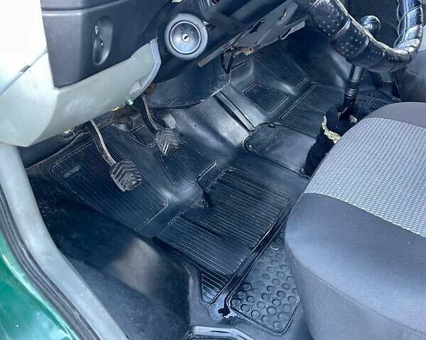 Зеленый ГАЗ 3302 ГАЗель, объемом двигателя 2.9 л и пробегом 400 тыс. км за 2600 $, фото 16 на Automoto.ua