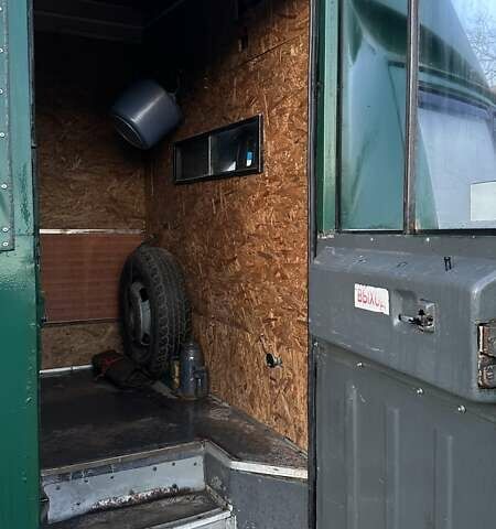 Зеленый ГАЗ 3302 ГАЗель, объемом двигателя 2.9 л и пробегом 400 тыс. км за 2600 $, фото 6 на Automoto.ua