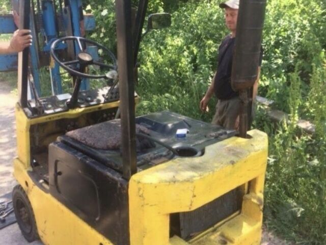 ГАЗ 3302, объемом двигателя 2.3 л и пробегом 0 тыс. км за 1500 $, фото 2 на Automoto.ua