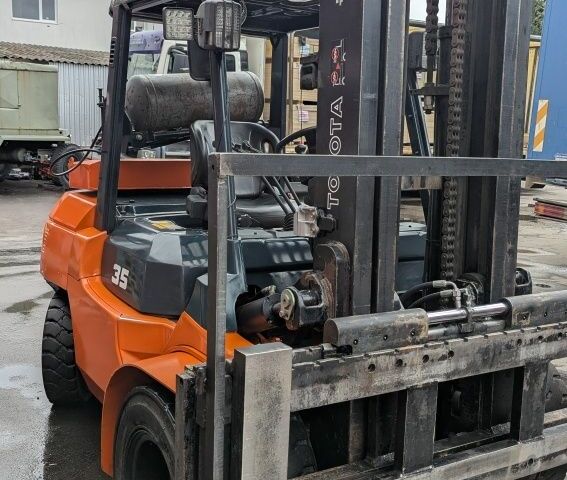 ГАЗ 3302, объемом двигателя 2.3 л и пробегом 0 тыс. км за 15000 $, фото 2 на Automoto.ua