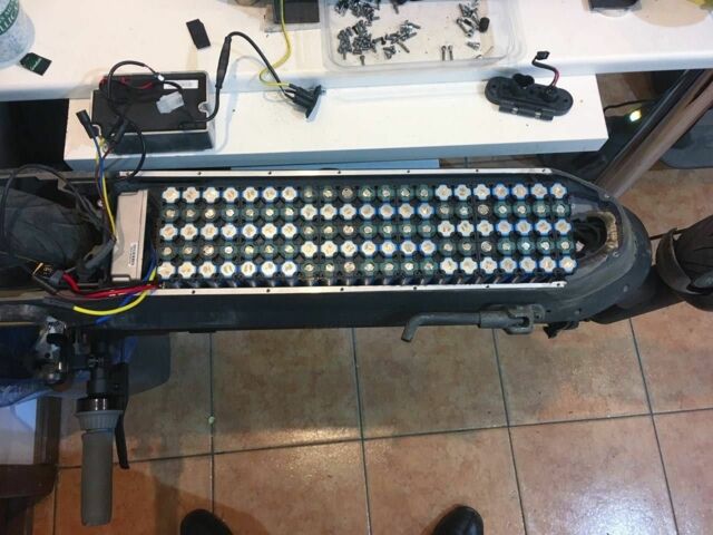 ГАЗ 3302, объемом двигателя 2.3 л и пробегом 0 тыс. км за 2000 $, фото 1 на Automoto.ua