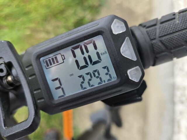 ГАЗ 3302, объемом двигателя 2.3 л и пробегом 0 тыс. км за 350 $, фото 2 на Automoto.ua