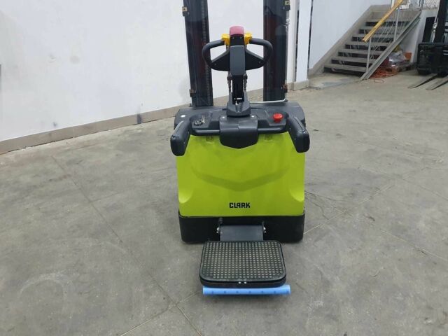 ГАЗ 3302, объемом двигателя 2.3 л и пробегом 0 тыс. км за 13561 $, фото 4 на Automoto.ua