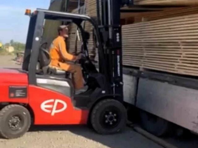 ГАЗ 3302, об'ємом двигуна 2.3 л та пробігом 0 тис. км за 19500 $, фото 12 на Automoto.ua