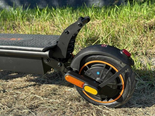 ГАЗ 3302, объемом двигателя 2.3 л и пробегом 0 тыс. км за 322 $, фото 1 на Automoto.ua