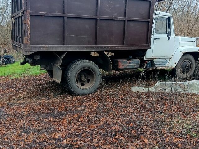 Белый ГАЗ 3307, объемом двигателя 4 л и пробегом 111 тыс. км за 2700 $, фото 2 на Automoto.ua