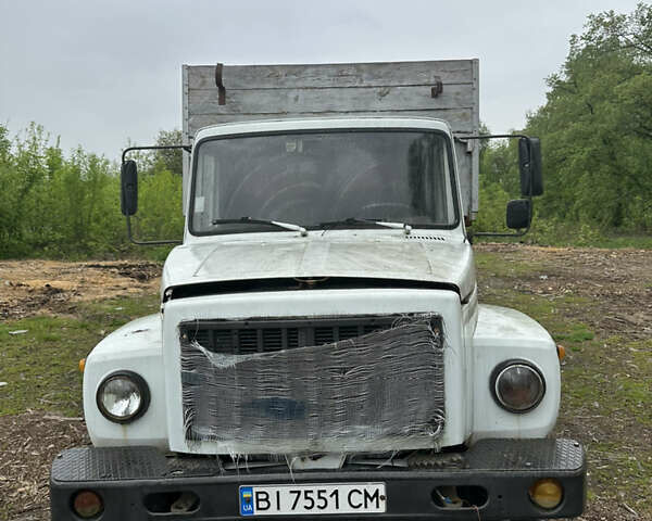 Белый ГАЗ 3307, объемом двигателя 4.25 л и пробегом 120 тыс. км за 4500 $, фото 1 на Automoto.ua