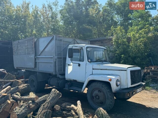 Белый ГАЗ 3307, объемом двигателя 4.3 л и пробегом 70 тыс. км за 3900 $, фото 2 на Automoto.ua