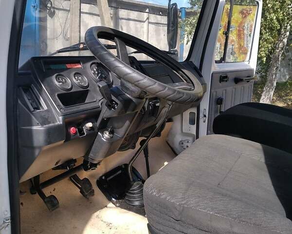 Белый ГАЗ 3307, объемом двигателя 4.25 л и пробегом 88 тыс. км за 6700 $, фото 2 на Automoto.ua