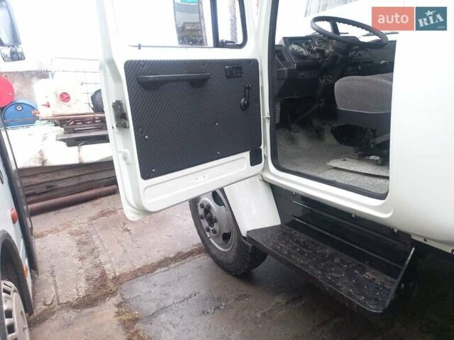 ГАЗ 3307 2004 в Чернигове на Automoto.ua ГАЗ 3307, объемом двигателя 0 л и пробегом 42 тыс. км за 13900 $, фото 12 на Automoto.ua