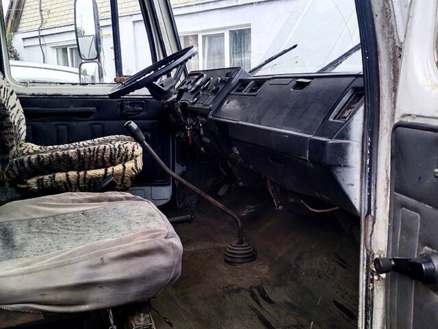 ГАЗ 3307, объемом двигателя 6 л и пробегом 129 тыс. км за 1650 $, фото 3 на Automoto.ua