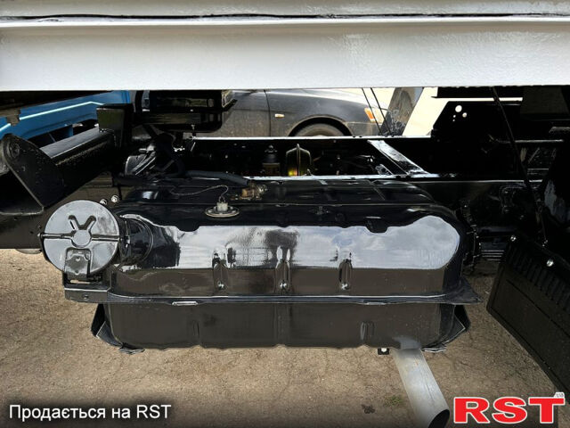 Синий ГАЗ 3307, объемом двигателя 4 л и пробегом 0 тыс. км за 12500 $, фото 9 на Automoto.ua