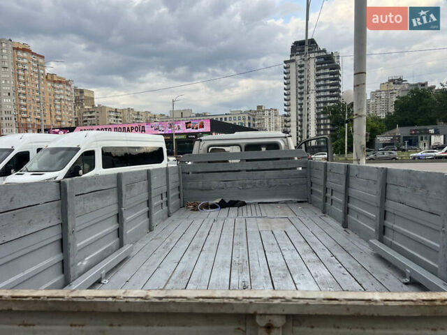 Сірий ГАЗ 3310 Валдай, об'ємом двигуна 4.75 л та пробігом 181 тис. км за 5500 $, фото 2 на Automoto.ua
